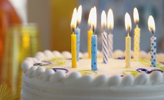 Trabzon Hayrat Merkez Mahalleleri  yaş pasta doğum günü pastası satışı